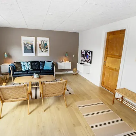 Total Renoveret Parcelhus Med Terrasse Og Beliggende Taet Ved Vesterhavet Og Taet Ved Indkob Sj1046 *