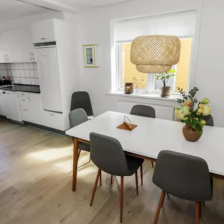 Total Renoveret Parcelhus Med Terrasse Og Beliggende Taet Ved Vesterhavet Og Taet Ved Indkob Sj1046 *