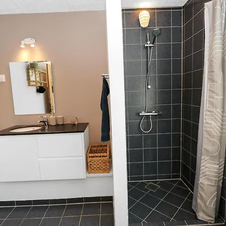 בית נופש Total Renoveret Parcelhus Med Terrasse Og Beliggende Taet Ved Vesterhavet Og Taet Ved Indkob Sj1046 *