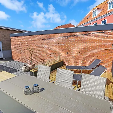 Total Renoveret Parcelhus Med Terrasse Og Beliggende Taet Ved Vesterhavet Og Taet Ved Indkob Sj1046